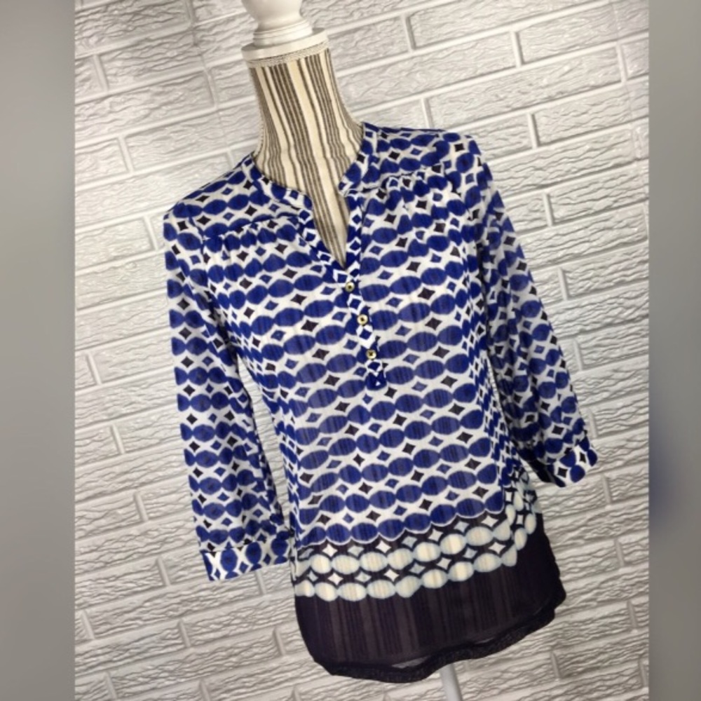 💙 Sheer Mesh Top w/ 3/4 Length Sleeves